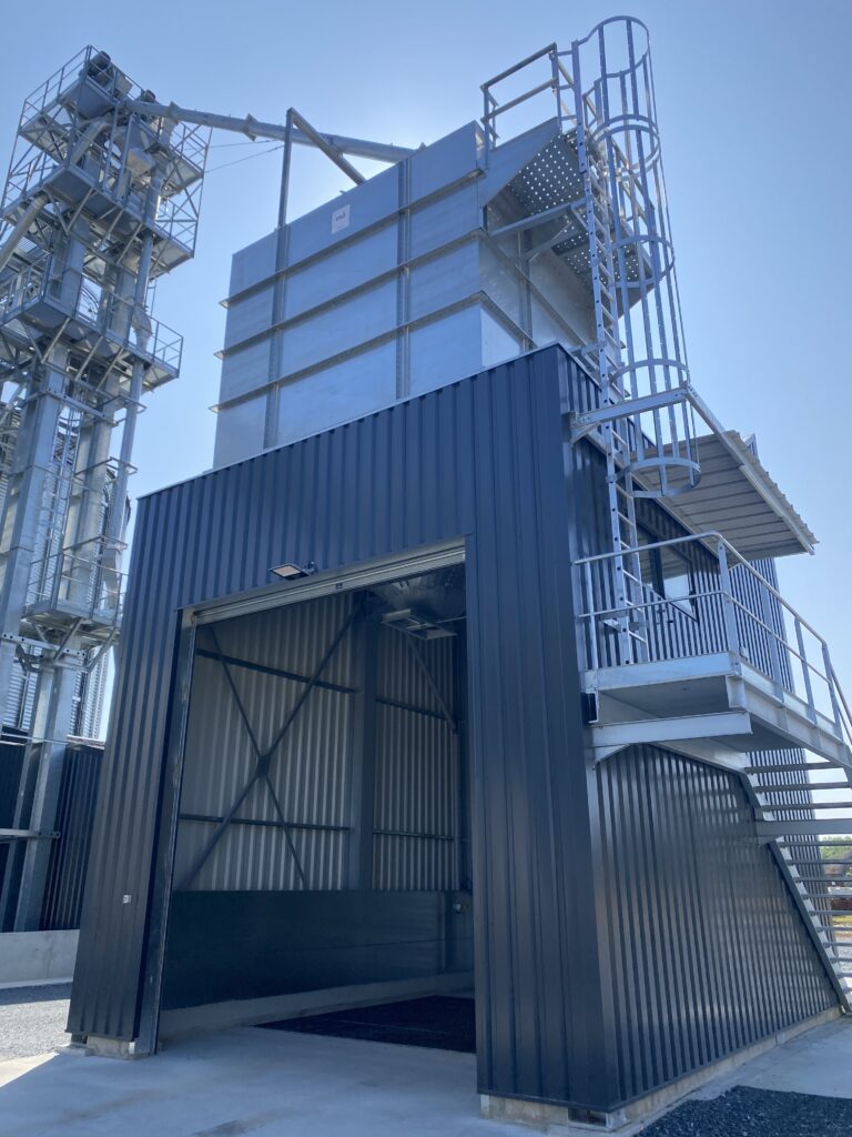 Boisseau et fosse de réception